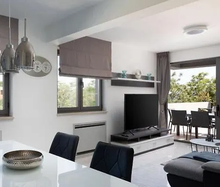 Villa Tina *